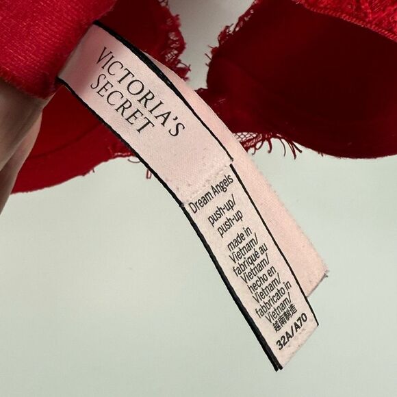 Victoria’s Secret Dream Angels Push up red lace padded bra size 32A - Picture 6 of 6
